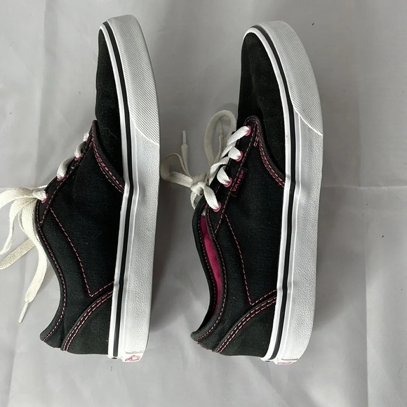 VANS Missy Girls Canvas Sneakers Black Pink Lace  Up Low Top Padded Tongue 4 - Picture 5 of 11